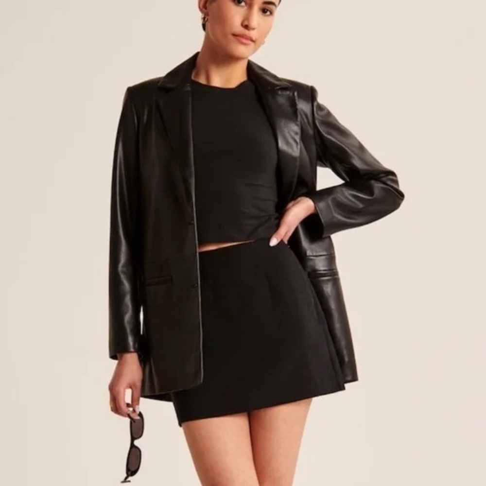 Abercrombie & Fitch - Vegan Leather Blazer Jacket - Black - Size Medium Petite